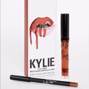 KYLIE Lip Kit in PUMPKIN